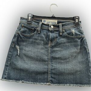 GAP Women's Distressed Blue  Micro Mini Skirt sz 1